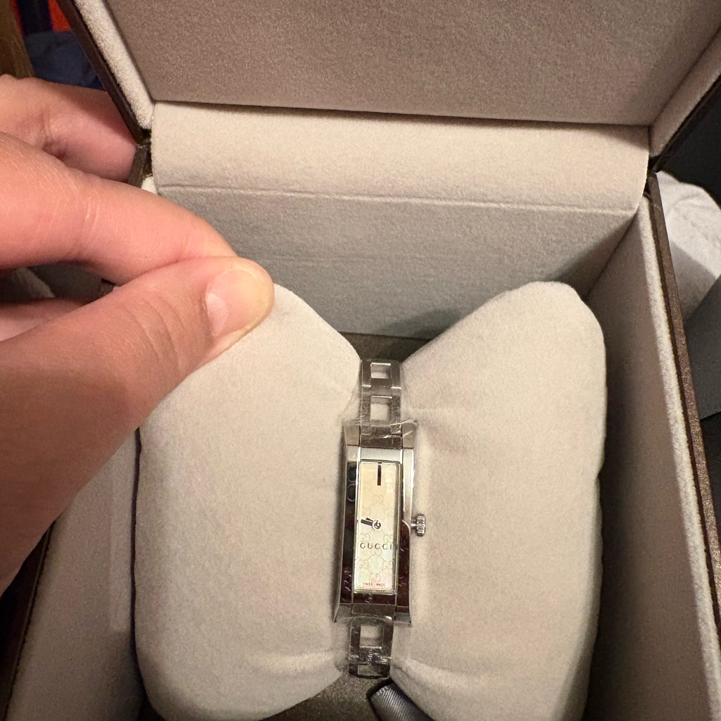 Gucci Metallic Silver Timepiece
